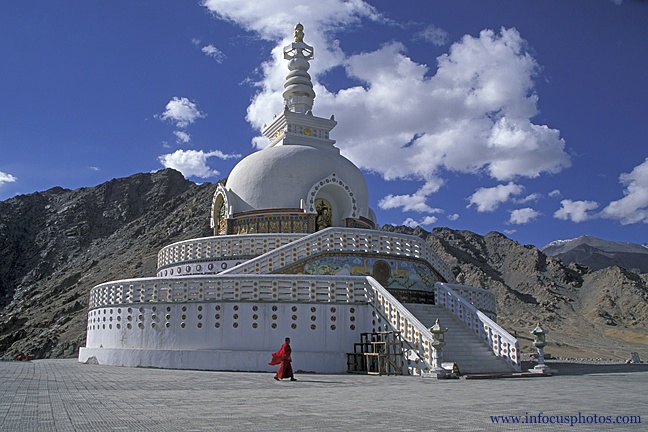 Shanti Stupa Leh Ladakh Monk Buddhist