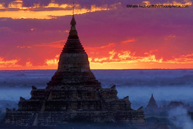 Fiery Sunrise Dhammayangi Pahto Bagan Buddhist Religion Architecture