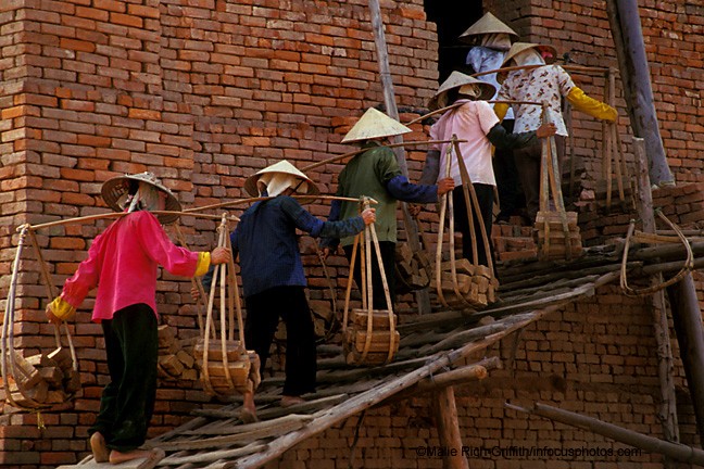 Women Hauling Bricks Hanoi