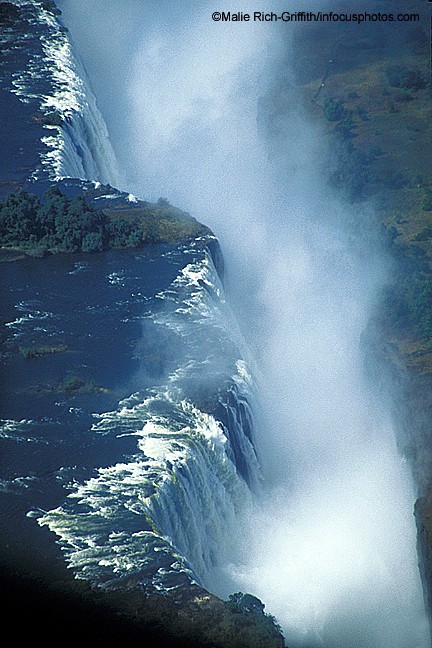 Victoria Falls Spray Mist Chasm Cataract Waterfall Power Energy